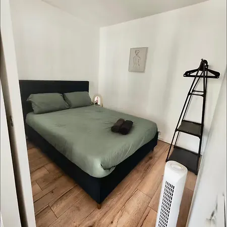 Avec Parking Et Métro Appartamento