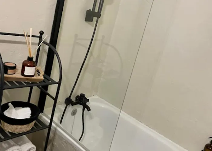 Petit Havre Moderne A Avec Parking Prive Proche Du Metro A 5 Min Lägenhet